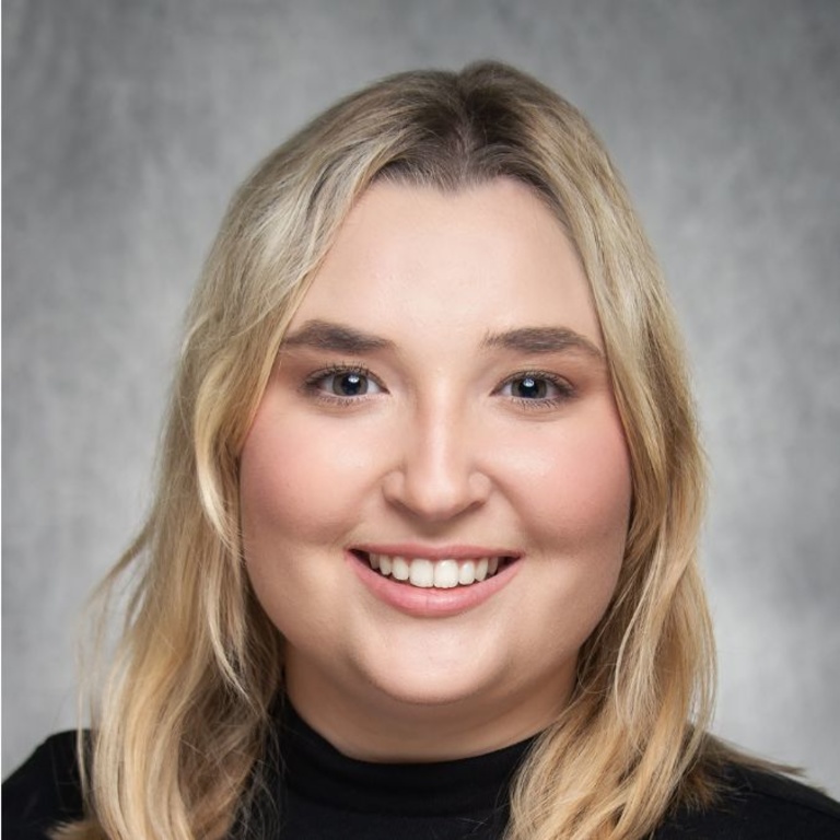 Headshot of Hanna Stone
